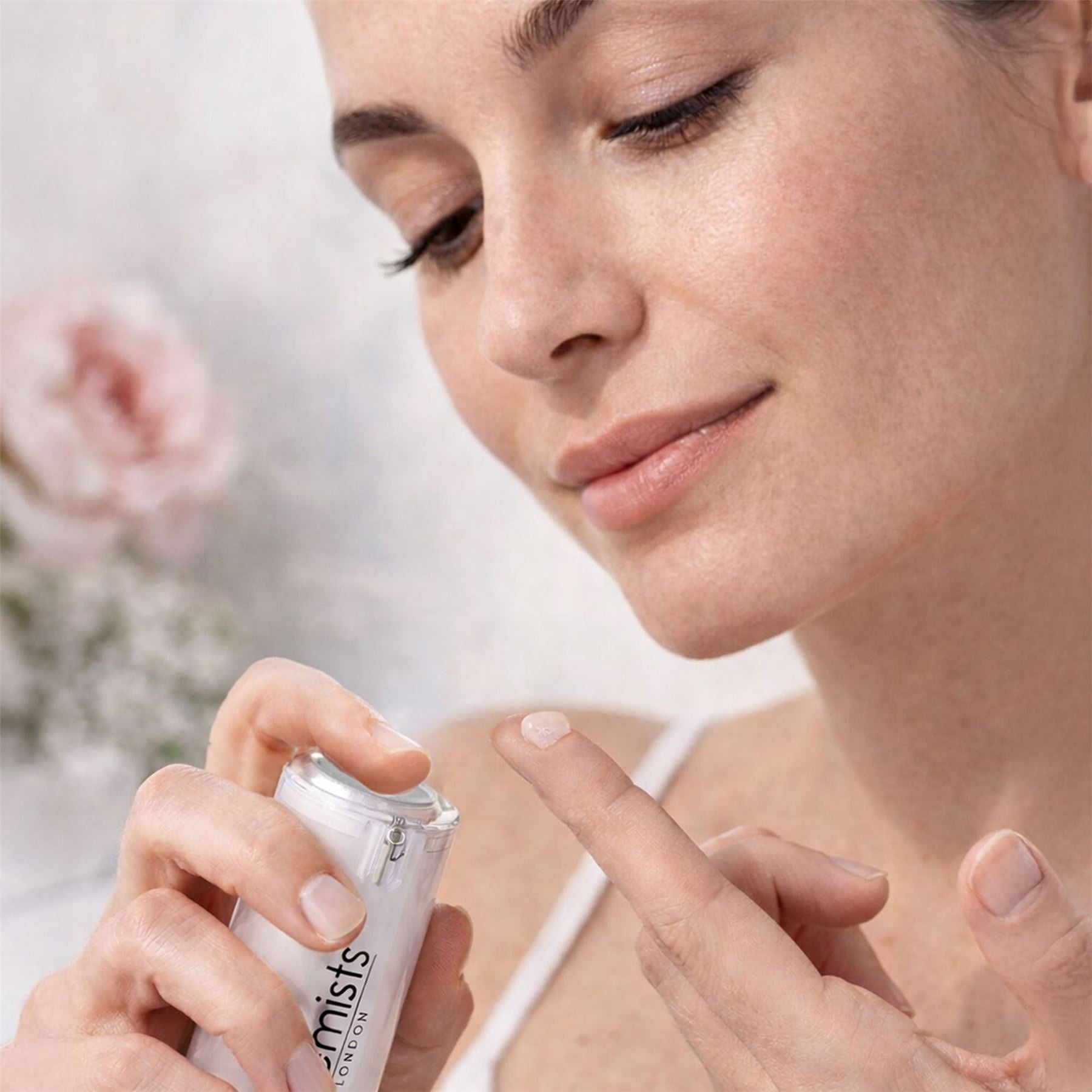 Rose Quartz Mineral Eye Serum 15ml - skinChemists