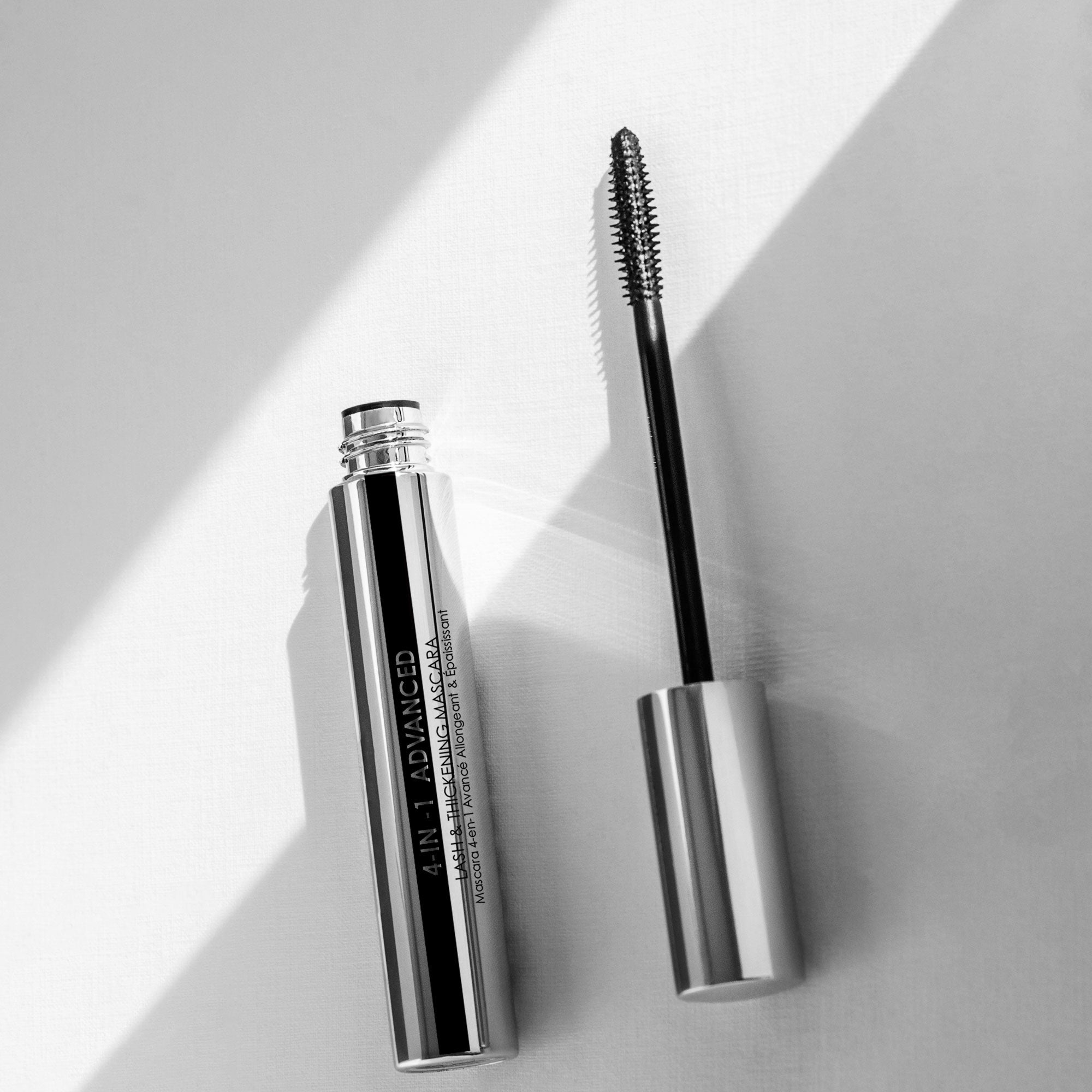 skinChemists Advanced 4-in-1 Lash & Thickening Mascara 8ml - skinChemists